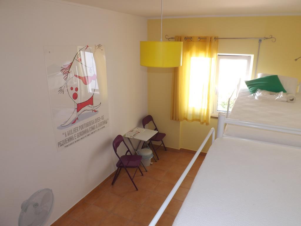 Racing Mackerel Hostel Lagos Exterior foto